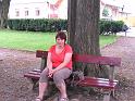 29 Lydie na lavičce